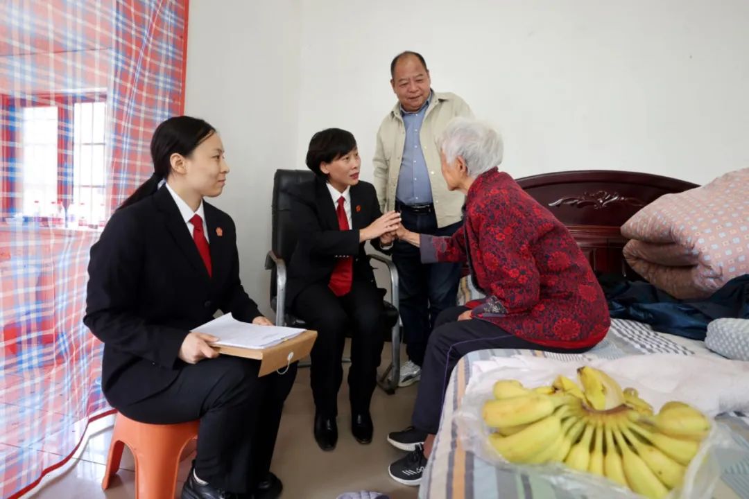 “你們跑了腿兒，暖了俺的心兒！”.jpg